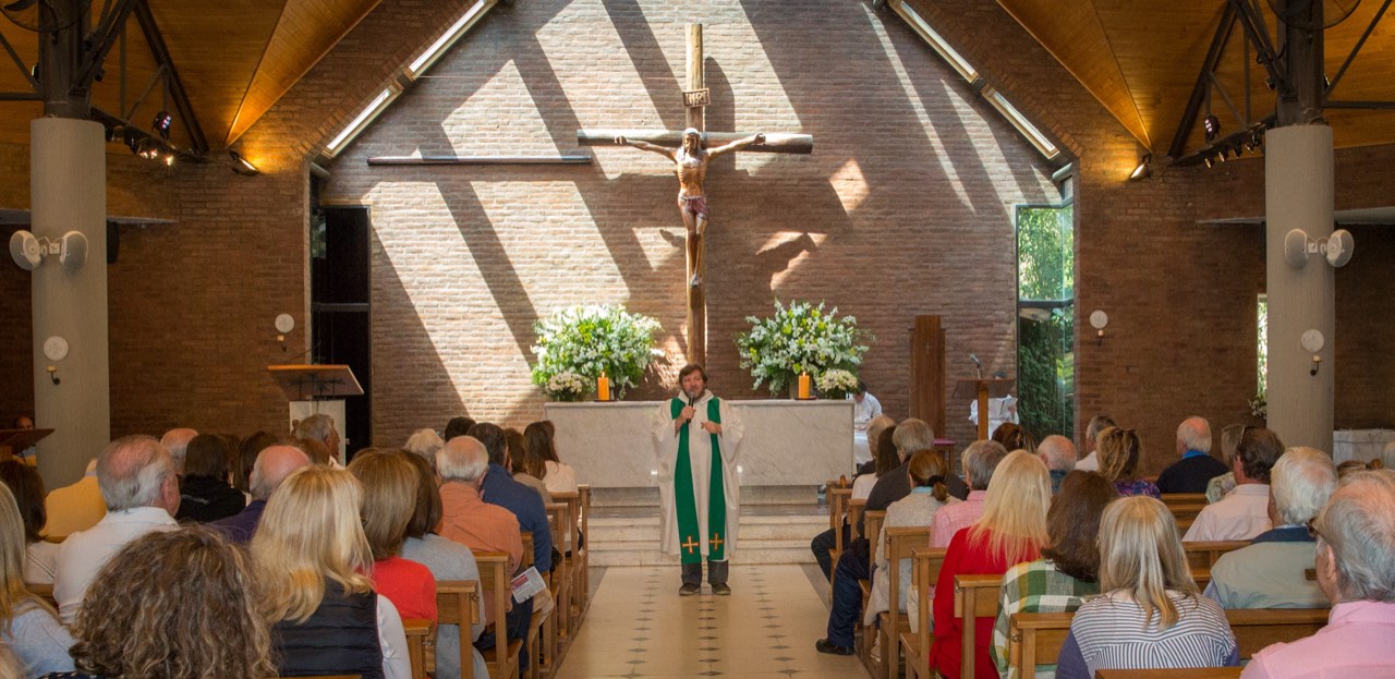 Misa en el templo de La Merced con la comunidad